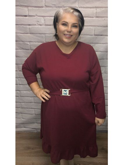Elegantní šaty s páskem plus size