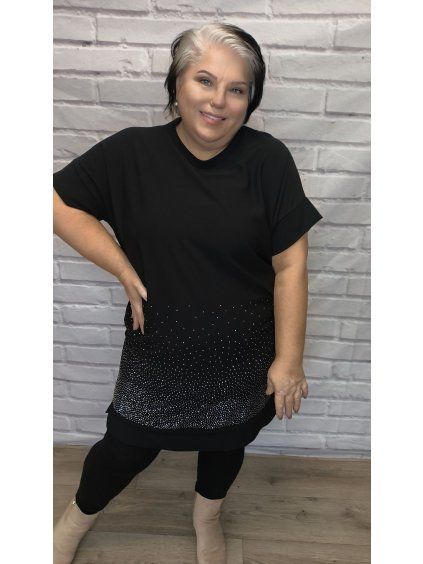 Šatovka s kamínky plus size