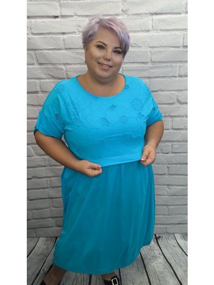 Elegantní bavlněné šaty plus size