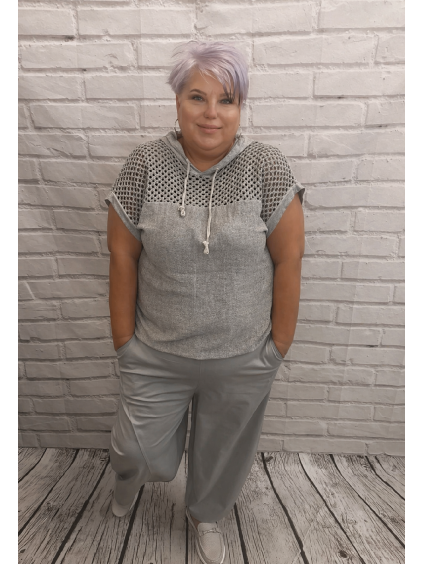 b4f87bfa 70df 4122 b11b 2b2649d8d99e