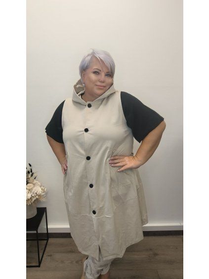Delší vesta plus size