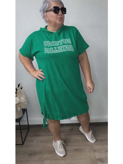 Sportovní šaty plus size