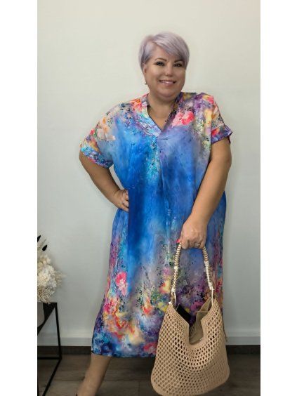 Květinové šaty plus size