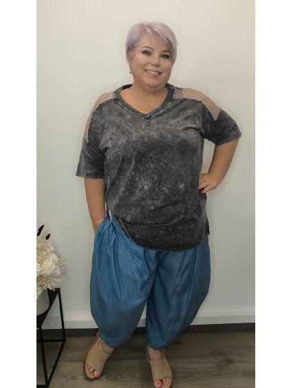 Moderní tričko plus size