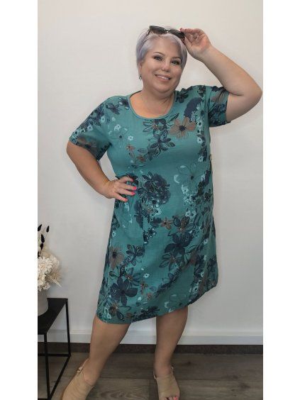 Šaty s kytkou plus size