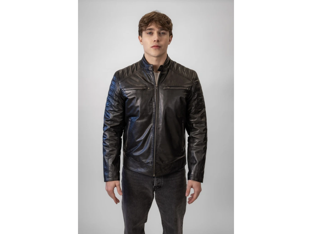 Pánská kožená bunda Black Classic Royal Brixton – detail kapes a zipů