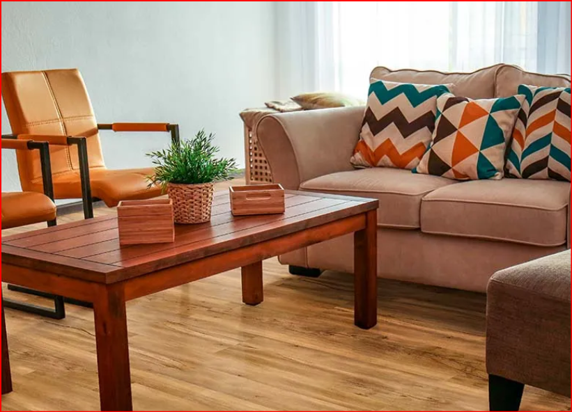 Jaký je rozdíl mezi laminátovou a vinylovou podlahou?