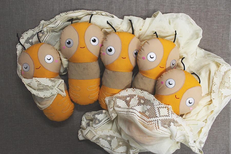 Jak se rodí včelí miminko?