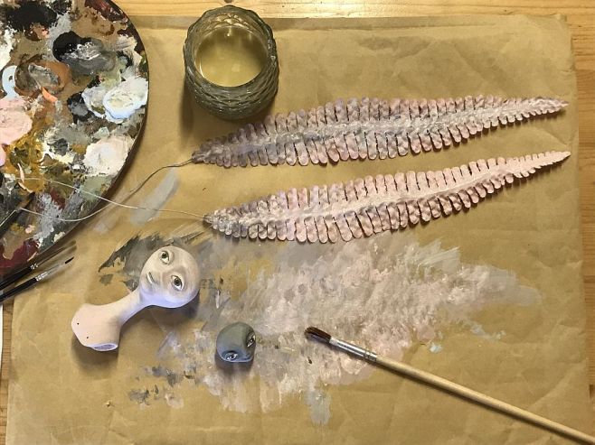 Rozpracovala jsem si další bytosti. Potřebuji přijít na jiné myšlenky - vlastní blbostí jsem patrně přišla o 3 roky práce....