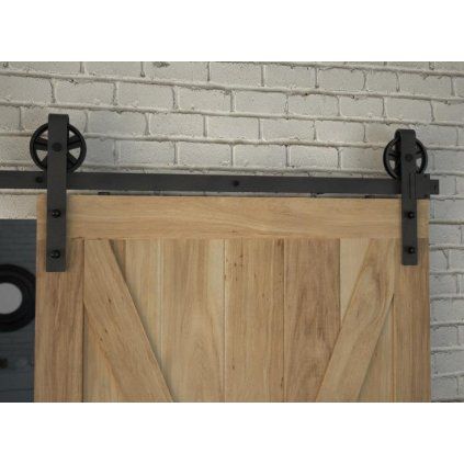 Kovany posuvny system na stenu DesignLine Izyda Valcomp 1