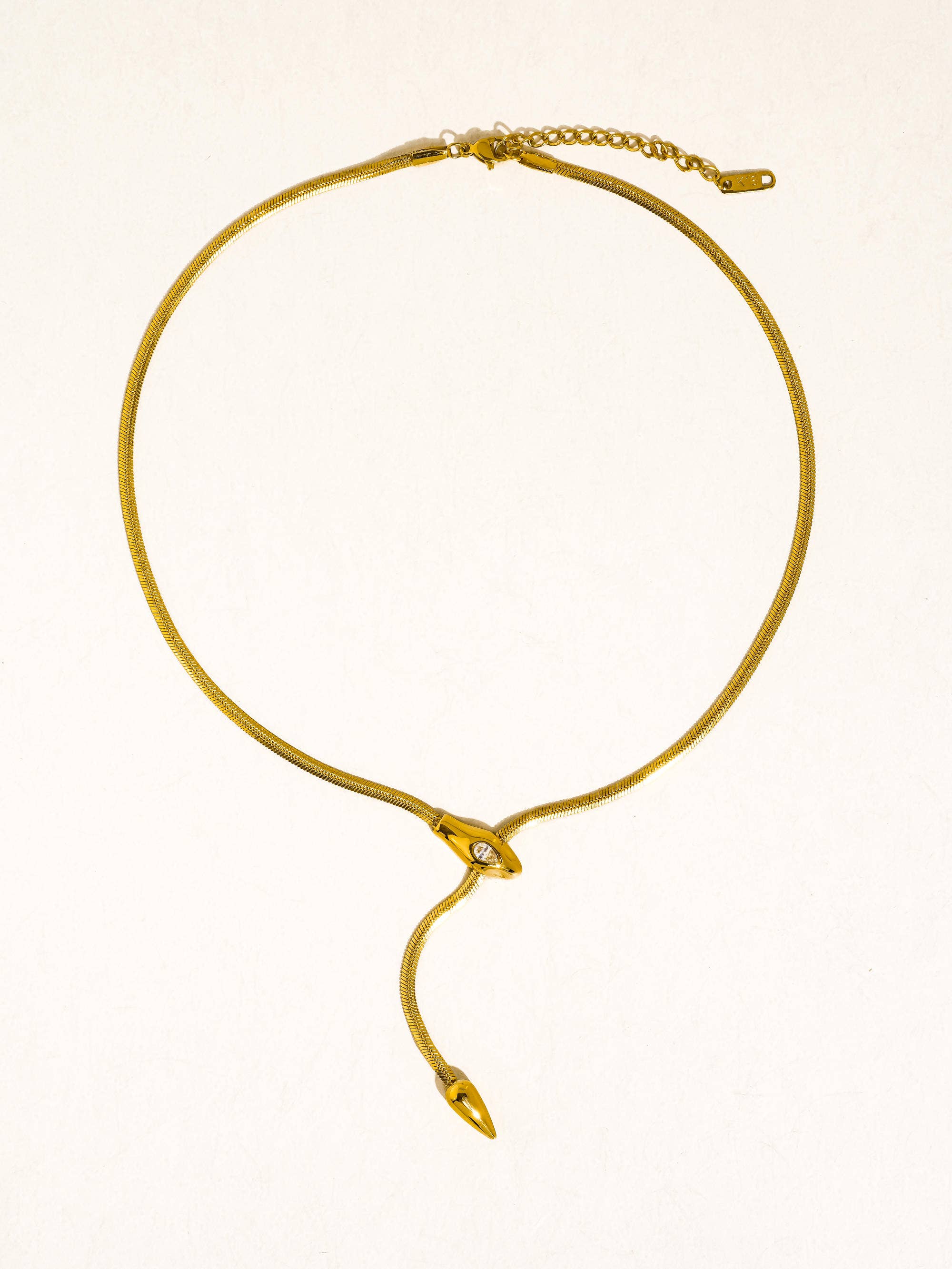 Levně Flânerie by MAIQ Náhrdelník GILDORA GOLD