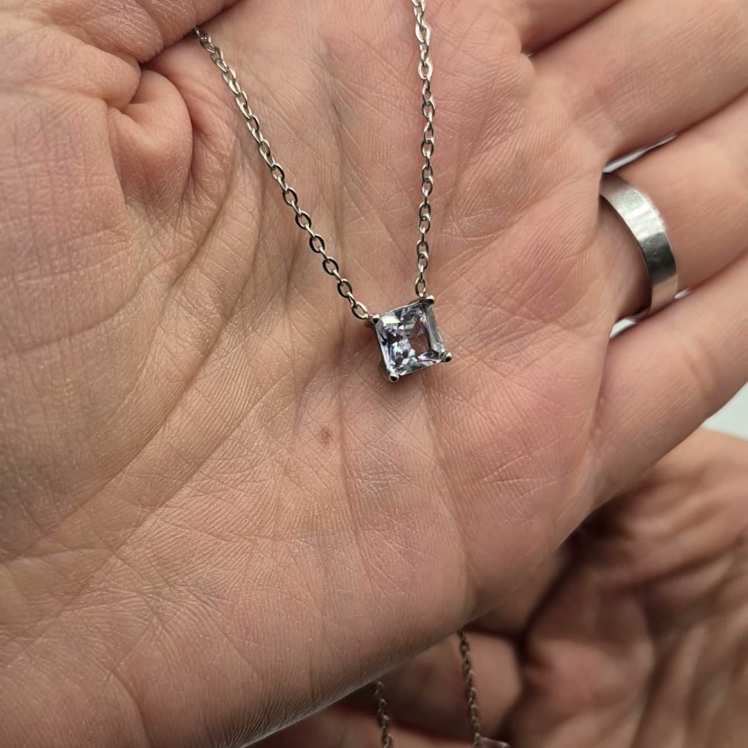 Meucci Náhrdelník ČIRÝ ČTVEREC SILVER