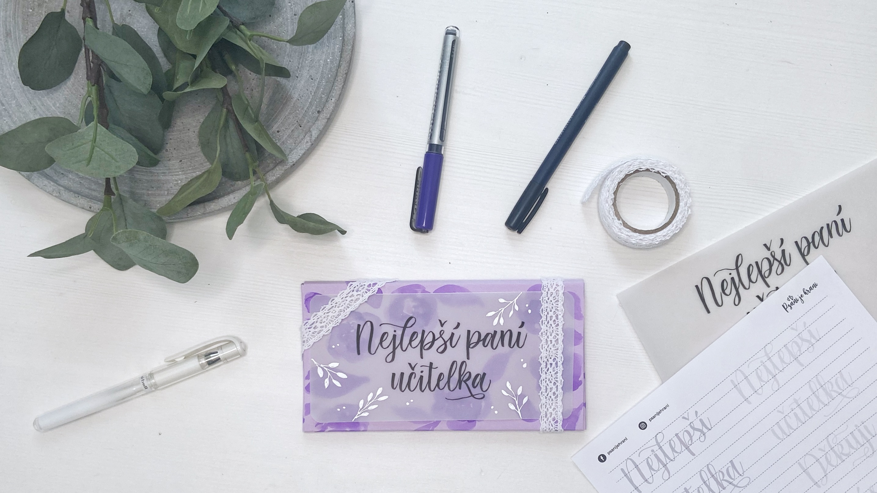 Dárek pro paní učitelku + předlohy ke stažení