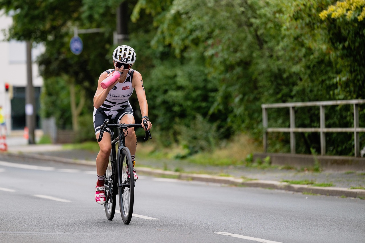 cycling-8215973_1280