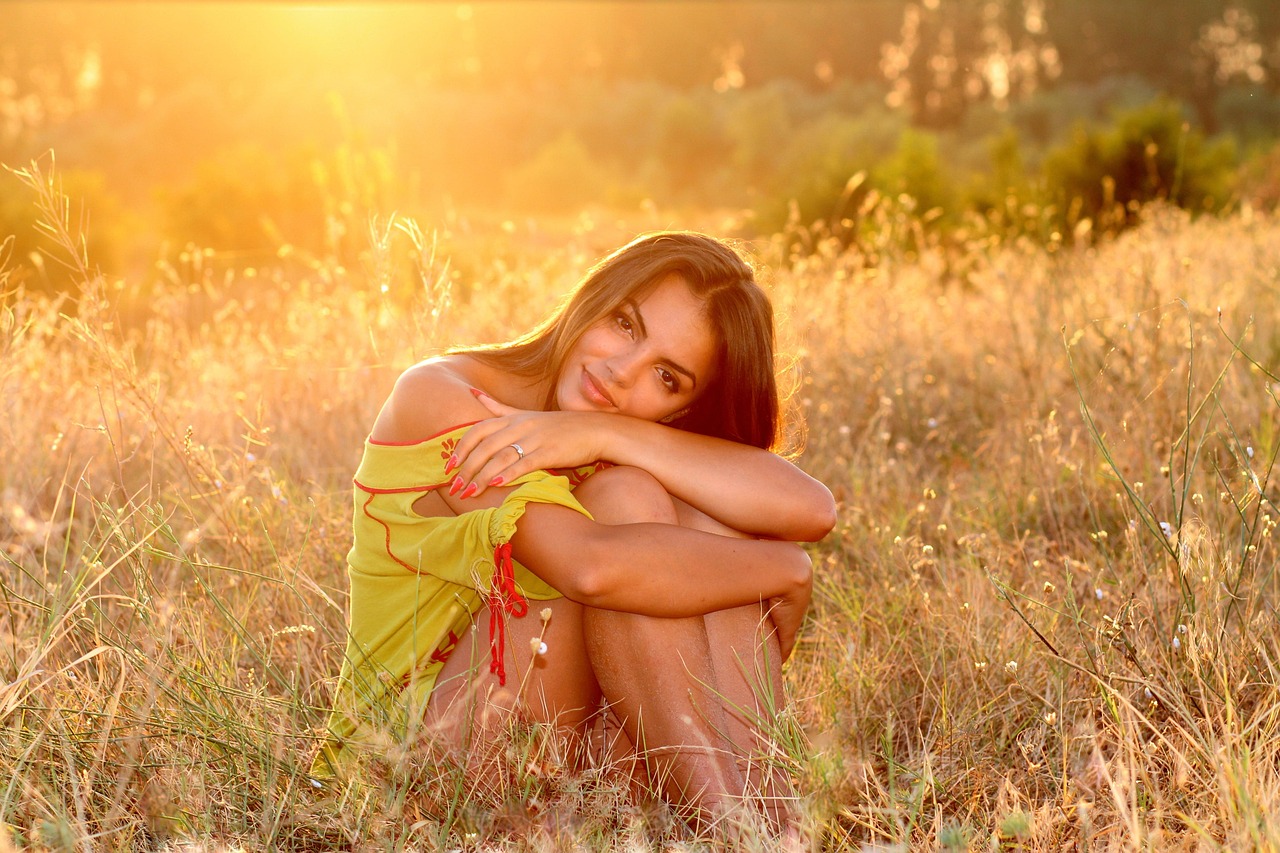 woman-1545885_1280