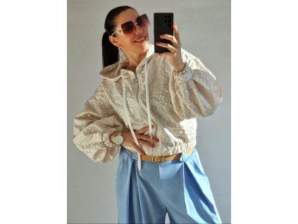 Bunda s kapucí květ