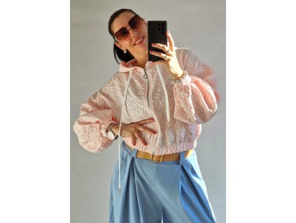 Bunda s kapucí květ