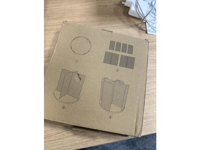 DRŽÁK NA VÍČKA A BRČKA