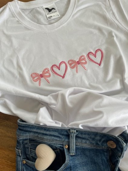 Dámske tričko mašličky- srdiečka