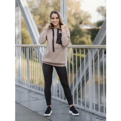Tepláková souprava s kapucí a černými legínami, velikost L/XL
