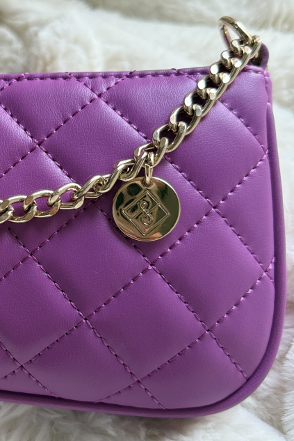 FIALOVÁ KABELKA SE ZLATÝM ŘETÍZKEM