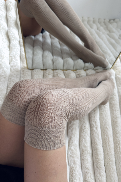 BÉŽOVÉ PLETENÉ NADKOLENKY