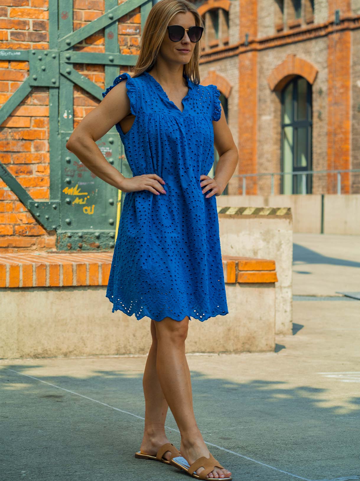 Tmavě modré krajkové šaty Elen s podšívkou