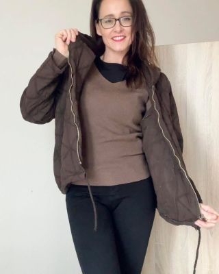 Černý základ. Čokoládový akcent. Nadčasový styl. 🤎 Kousky, které dávají outfitu klid, jistotu a úroveň. Vybrané kousky,...