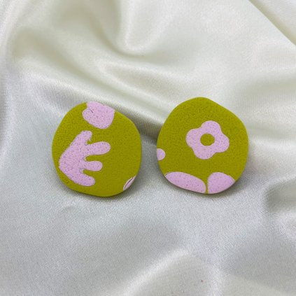 straka nausnice handmade polymer polymerova hmota straka rucna praca limitovana kolekcia jar priroda kontrast zelena