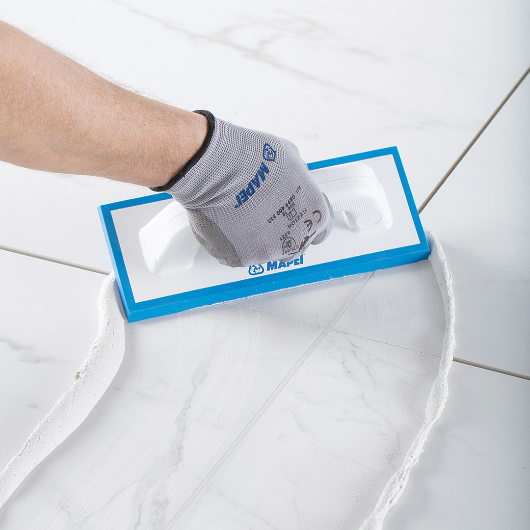 Ako správne pracovať s epoxidovou škárovacou hmotou MAPEI Kerapoxy Easy Desig