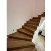 Obklad schodiště vinylovou podlahou Bukoma Dub Bunbury - ukázka realizace