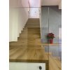 Obklad schodiště vinylovou podlahou Bukoma Dub Bunbury - ukázka realizace