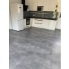 Vinylová podlaha BUKOMA STONE XL Beton Kámen Šedý - ukázka realizace