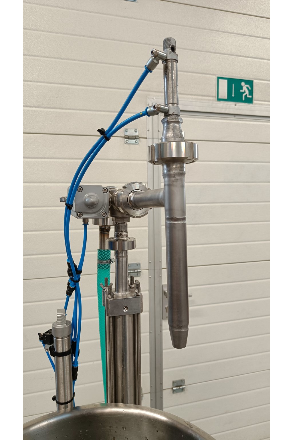 EASYFILL 1500 poloautomatická plnička tekutých produktů