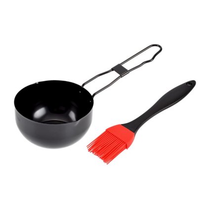 Marináda, hrniec na omáčku so silikónovým štetcom