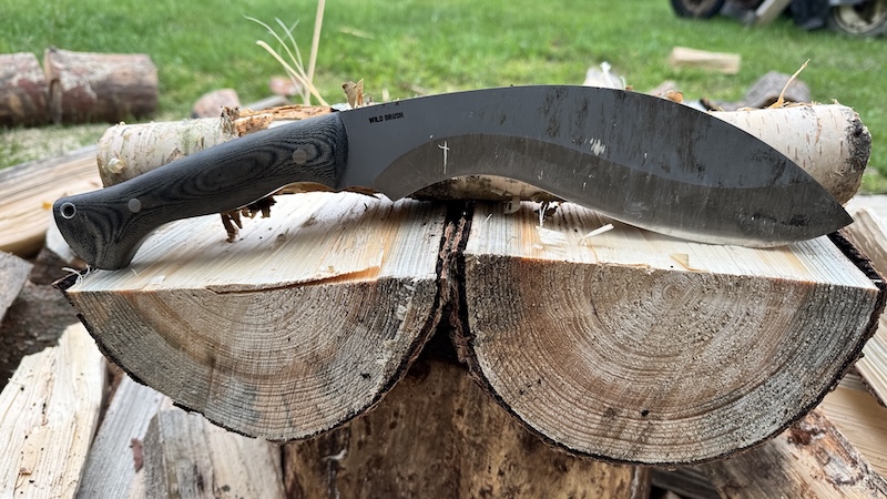 Kukri do lesa: Condor Wild Brush zvládne větve, špalky i tvrdou práci