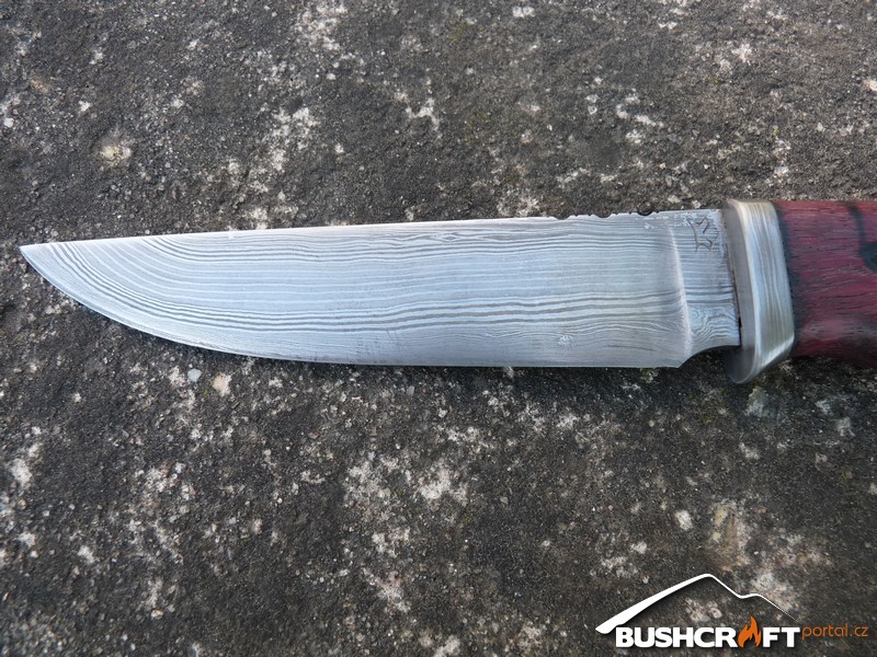 Materiály na čepele nožů: jak vybrat správnou ocel pro bushcraftový nůž