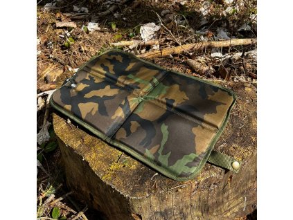 Sedátko skládací JUBÖ Bushcraft Seat Pad - vz.95