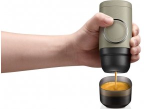 Cestovní kávovar Minipresso s adaptérem na Nespresso