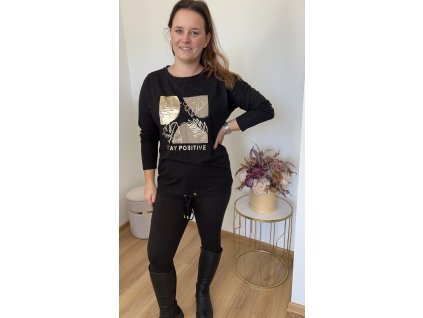 Černá halenka se zlatým potiskem