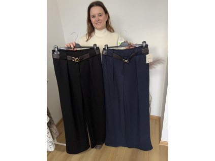 Kalhoty se širokými nohavicemi