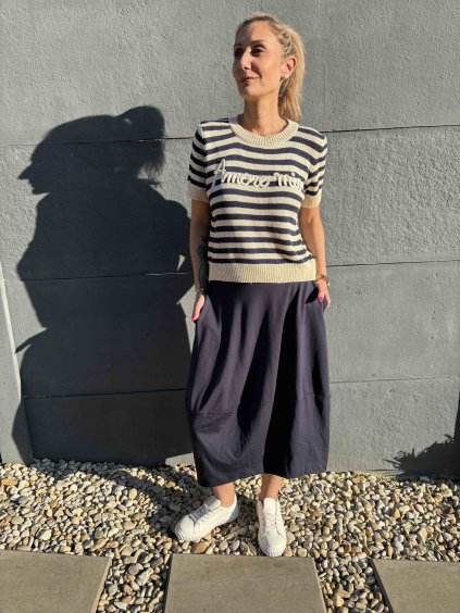 Svetr s kratým rukávem