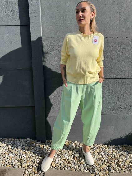 Svetr s kratým rukávem