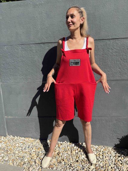 Kraťasy s kšandami