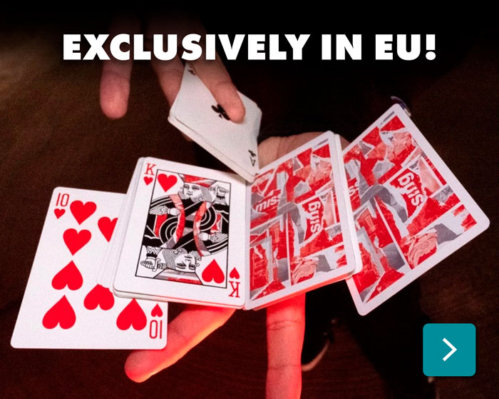 A limited deck of Collage Playing Cards featuring iconic Singaporean landmarks.