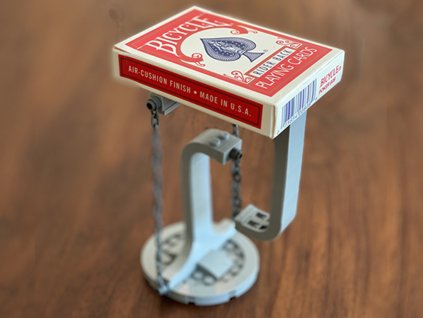 Anti-Gravity Deck Display by Alan Wong
