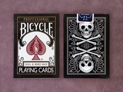 Skull & Bones Professional Black Air-Cushion Playing Cards