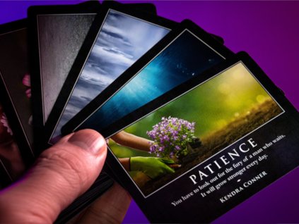 Kouzlo Evoke by Craig Petty