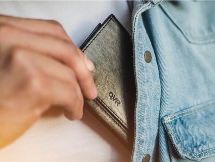 Modern Z-Fold Wallet 2.0 by Quiver