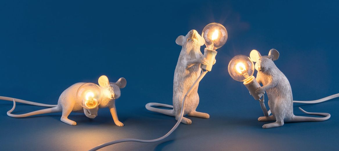 designova-stolni-lampa-od-selleti-mouse-sitting-4.jpg.big